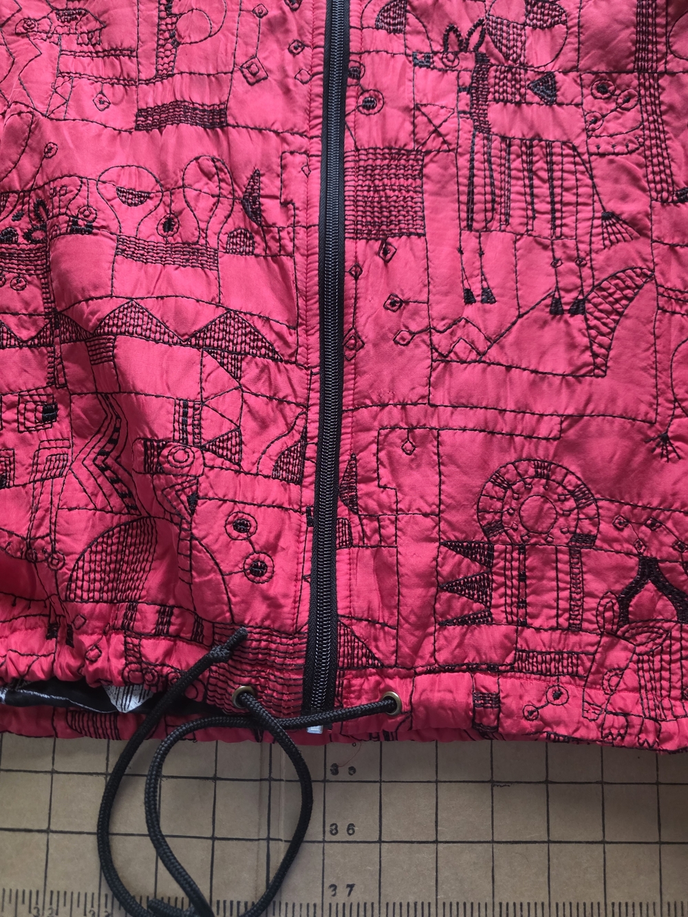 Chico’s 100% Silk Embroidered Abstract Jacket L Gallery Piece, Lightweight - Picture 4 of 12